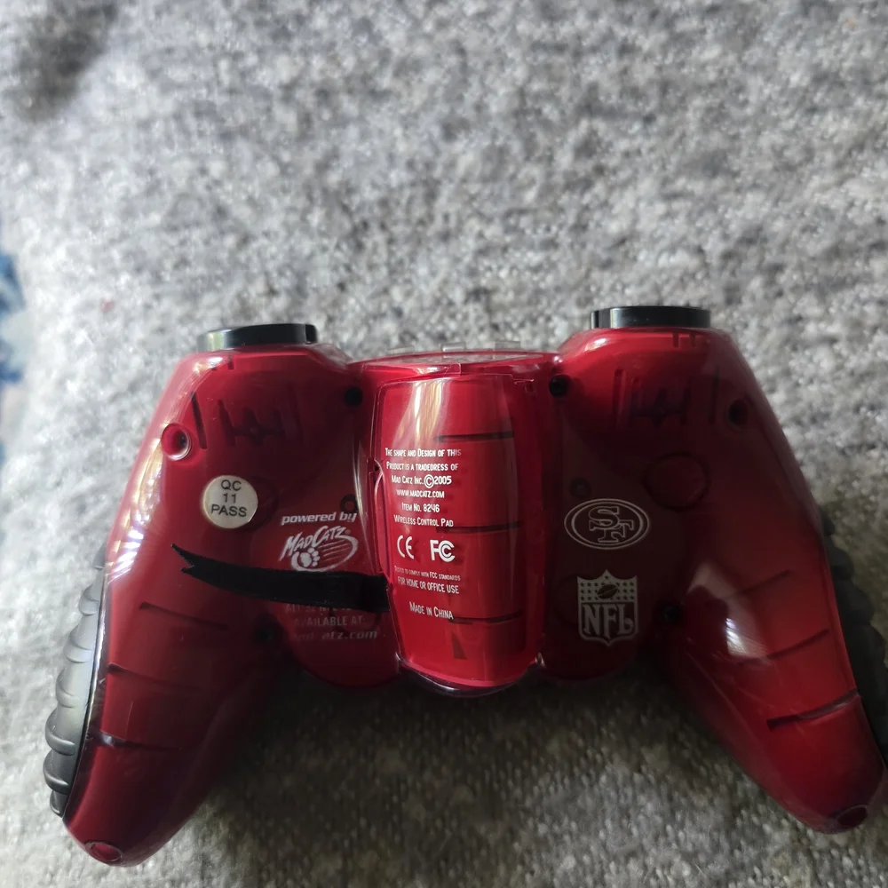 49ers Edition Gaming Controller - Gold and Black